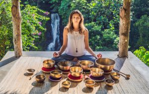 Combinación de Reiki y Meditación: Profundizando la Experiencia Espiritual